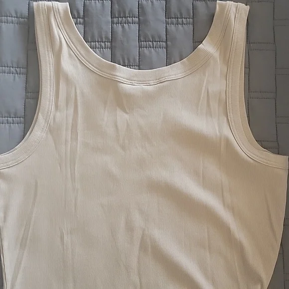 Hanro Light Beige Ribbed Tank Top - Picture 4 of 8